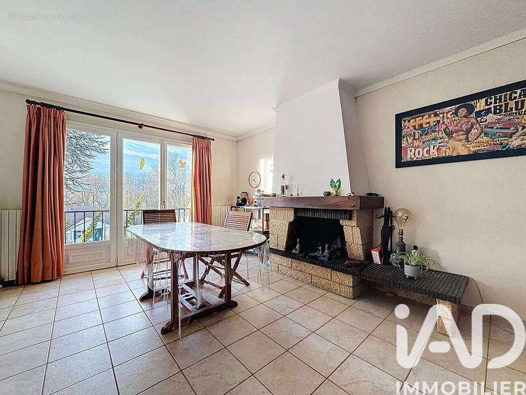 Photo 2 - Maison à BOUSSY-SAINT-ANTOINE