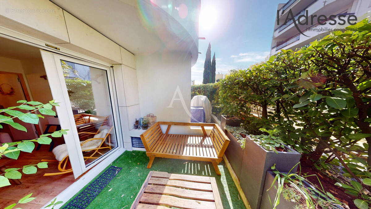 Appartement à SURESNES