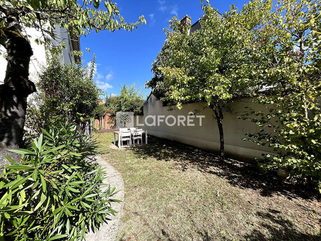 Appartement à LES MUREAUX