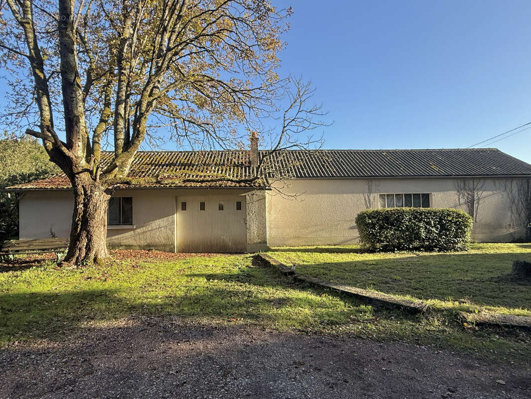 Maison à CHAUMONT-SUR-LOIRE