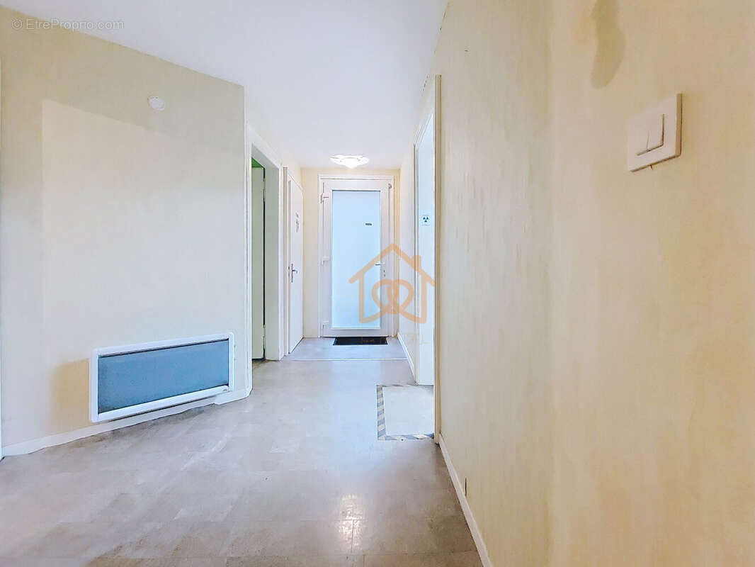 Entrée - Appartement à LA WANTZENAU