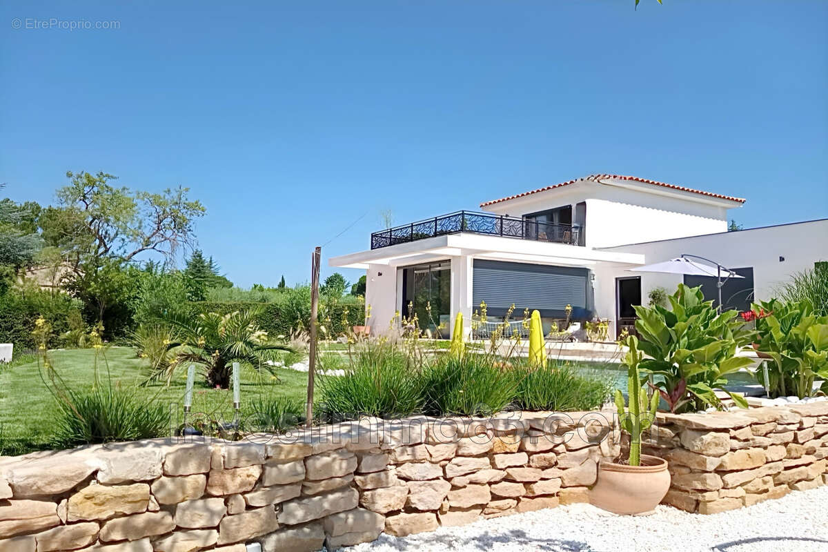 Maison à POURRIERES