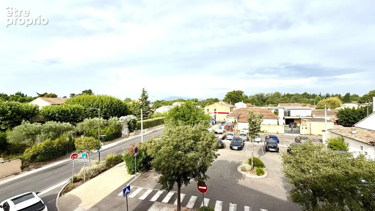 Appartement de type T2 avec  terrasse et parking privatif. - photo 9