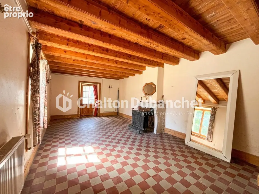 Maison 6 pièces 240 m² à vendre à Mornand-En-Forez (42600) - photo 2