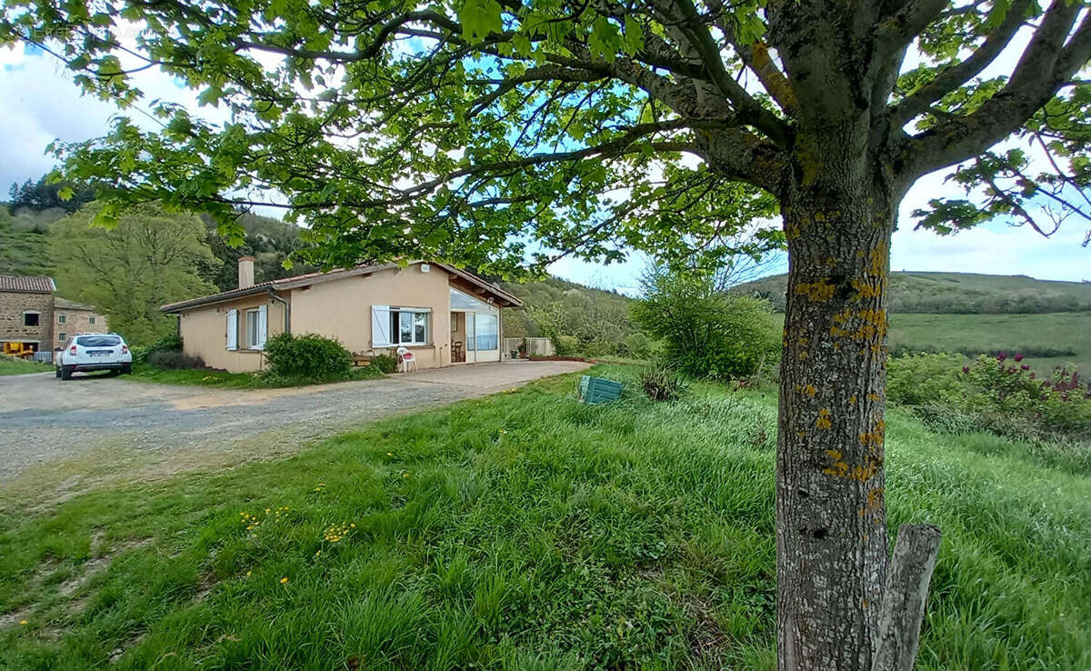 Maison de plain-pied , 103 m² , vue exceptionnelle. Terrain 2 800 m² - photo 3