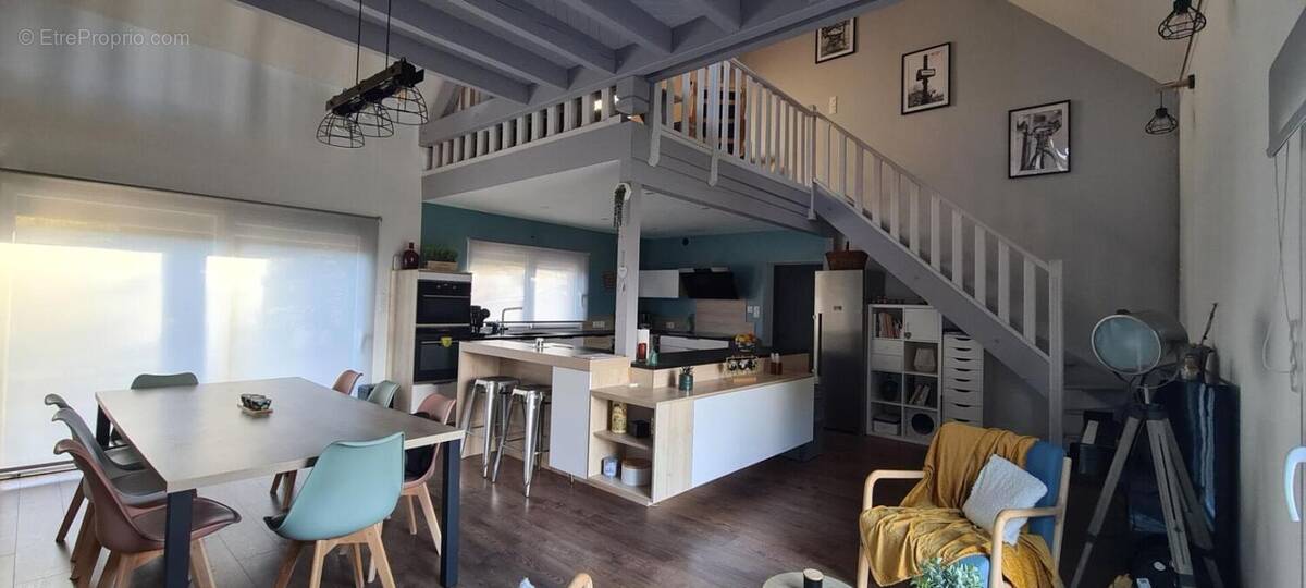 Maison à EVETTE-SALBERT