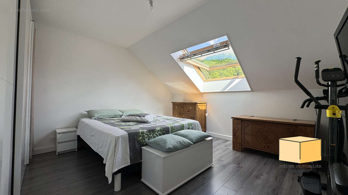 Appartement à SERRIERES-EN-CHAUTAGNE