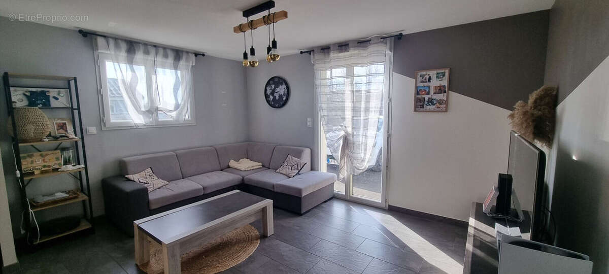 Maison à VARENNE-SAINT-GERMAIN