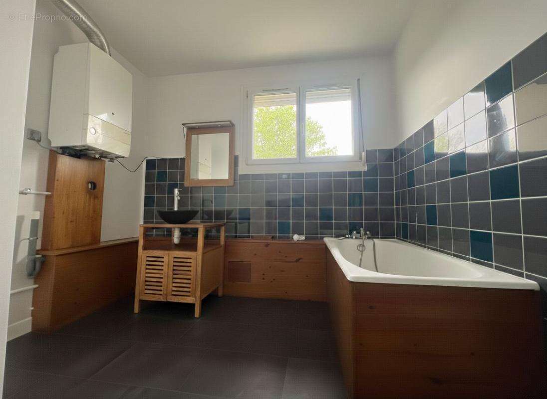 Appartement à ESSEY-LES-NANCY