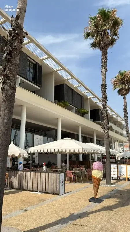 Local commercial d'exception face à la Méditerranée  105 m² et 200 m² de terrasse plein sud à Villeroy. - photo 2