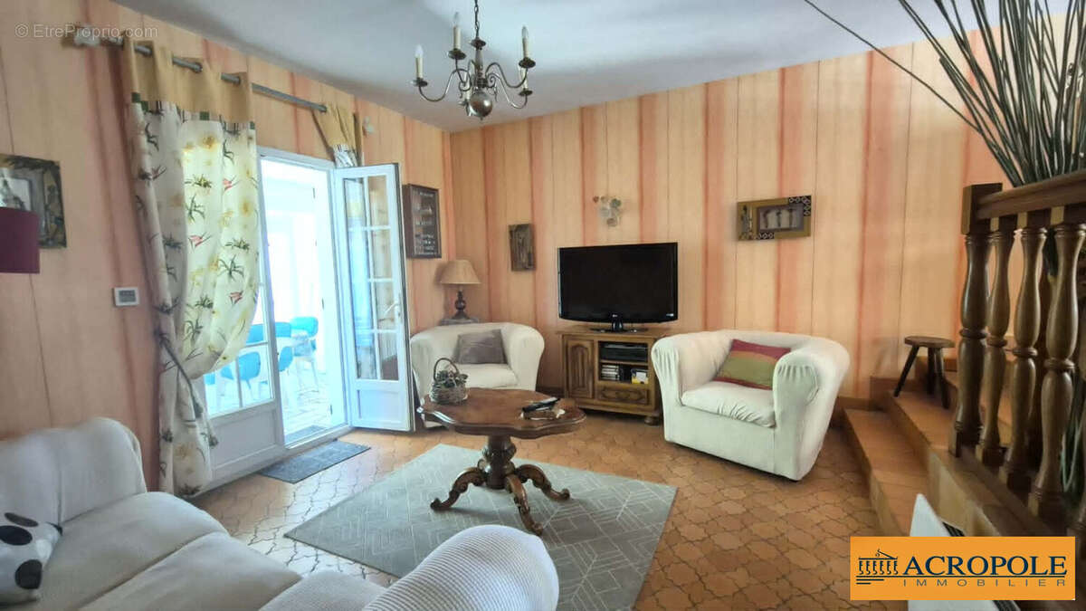 Maison 165 m² à Vierzon  - photo 6