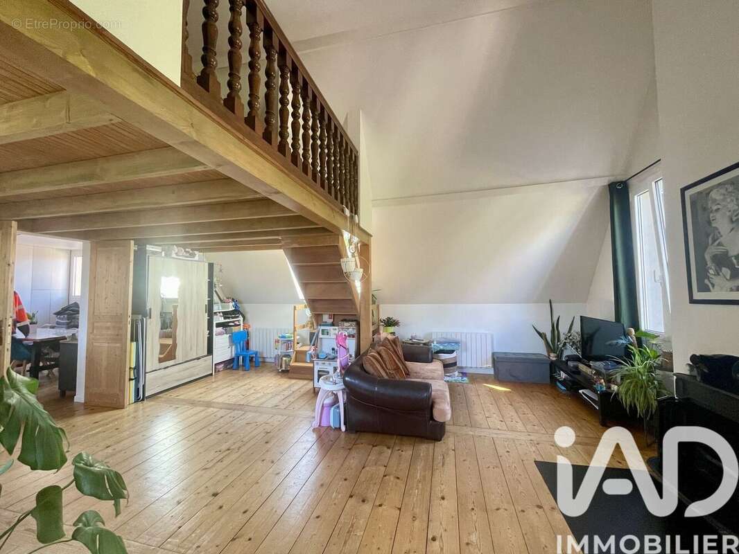 Photo 9 - Appartement à VERT-SAINT-DENIS