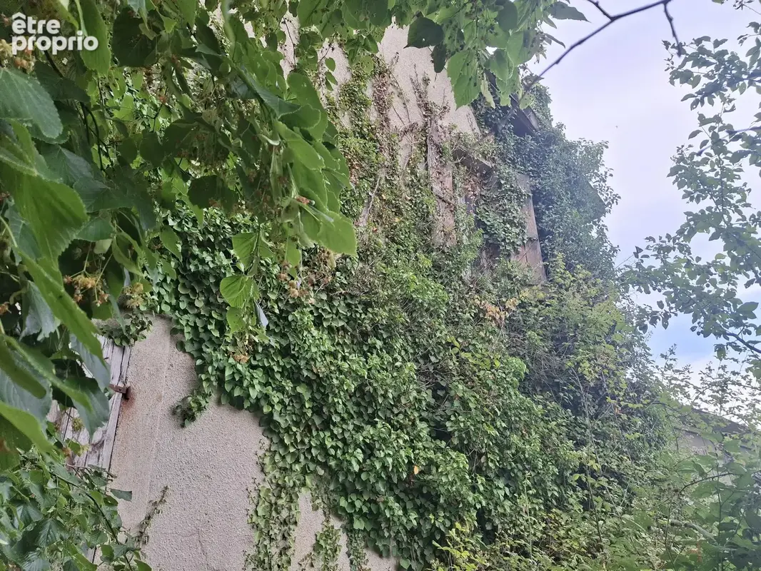 Terrain commercial avec bâtiment à rénover – Périphérie de Bellac - photo 6