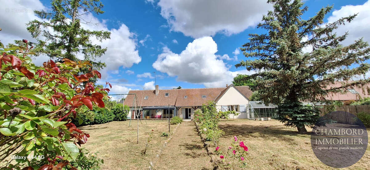 Maison à CHAUMONT-SUR-LOIRE
