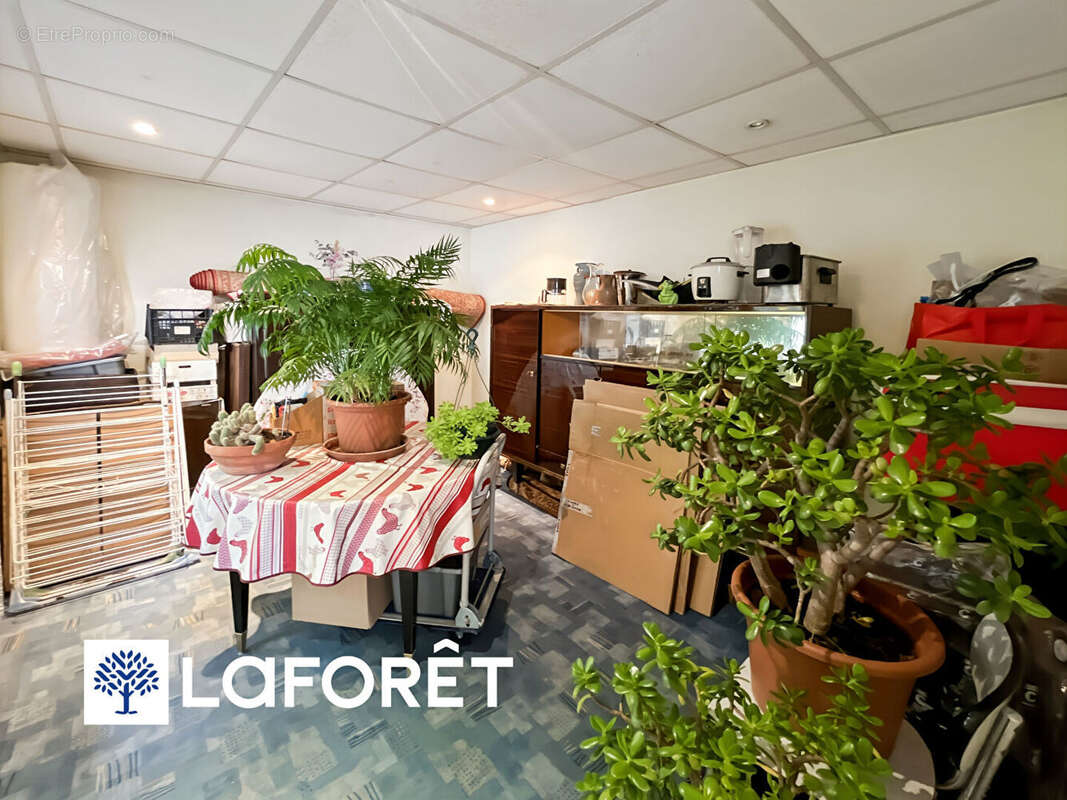 Maison à SAINTE-GENEVIEVE-DES-BOIS