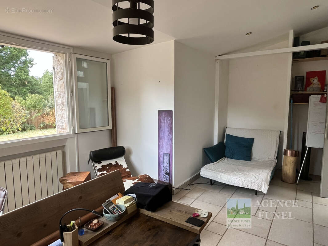 St Vallier-de-Thiey - Villa individuelle de plain-pied 4 chambres Terrain 1924 m2 - photo 30