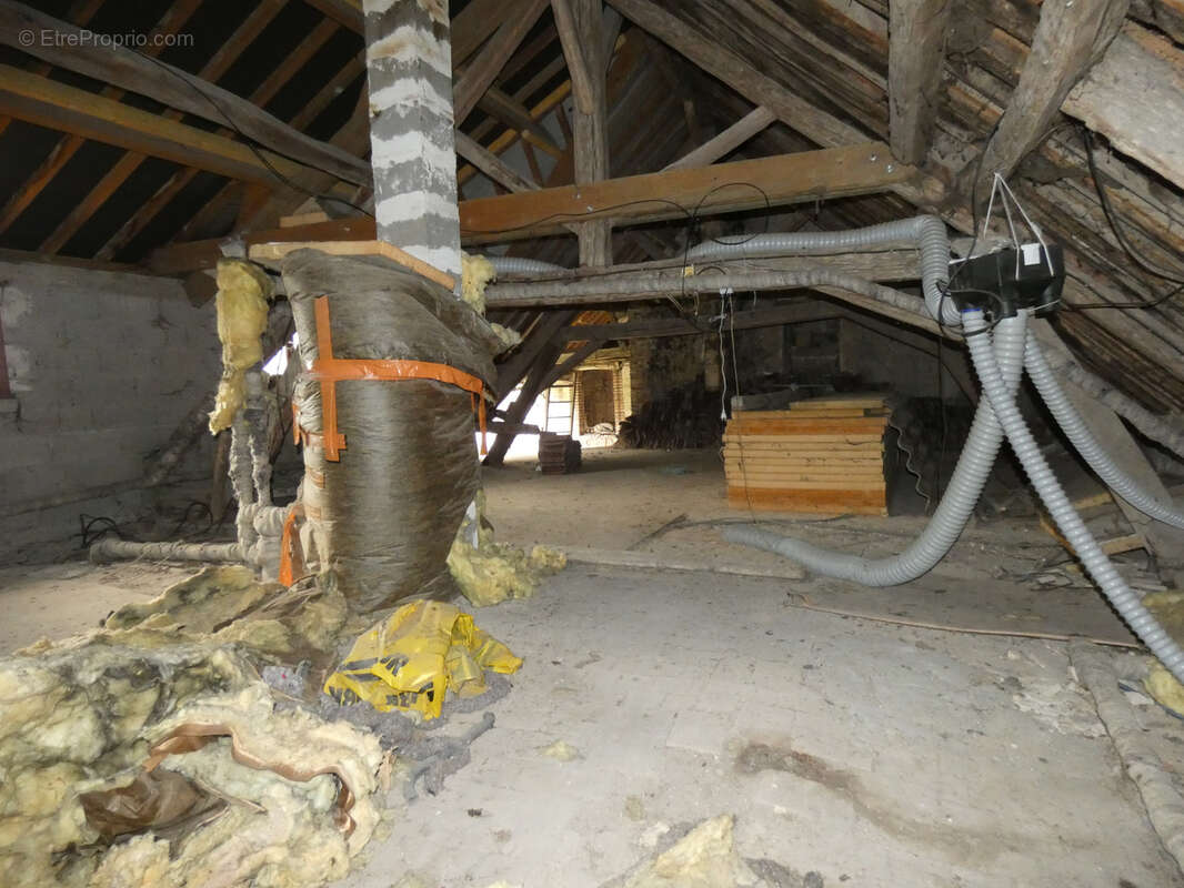 Maison à BUSSY-EN-OTHE