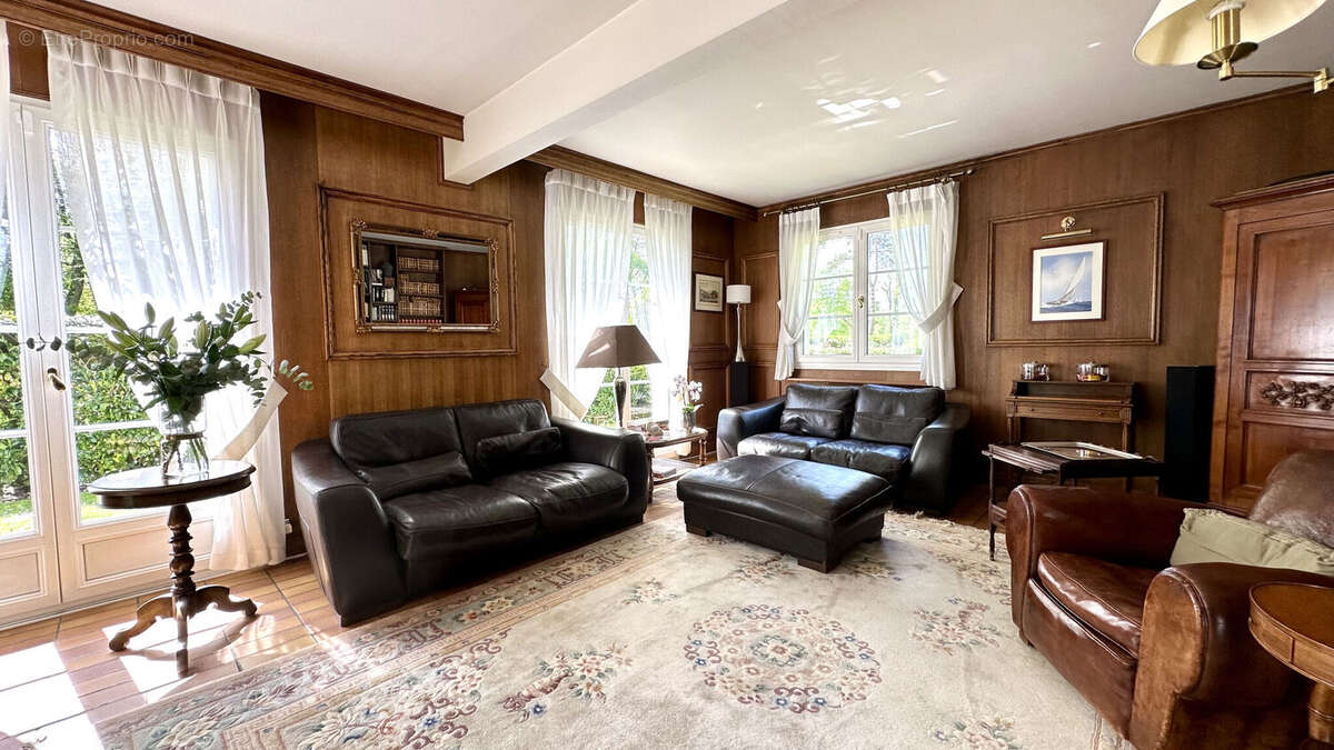 Photo 4 - Maison à LAMORLAYE