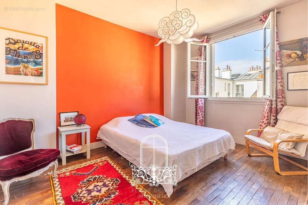 Appartement à LEVALLOIS-PERRET