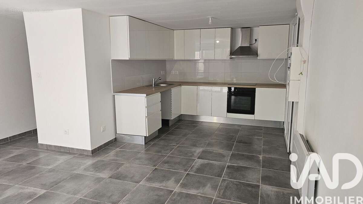 Photo 2 - Maison à LA ROUVIERE