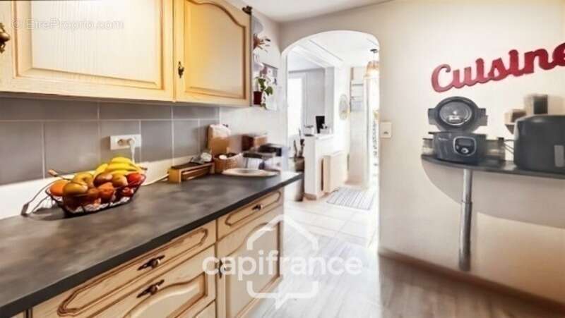 Maison à VARENNES-VAUZELLES