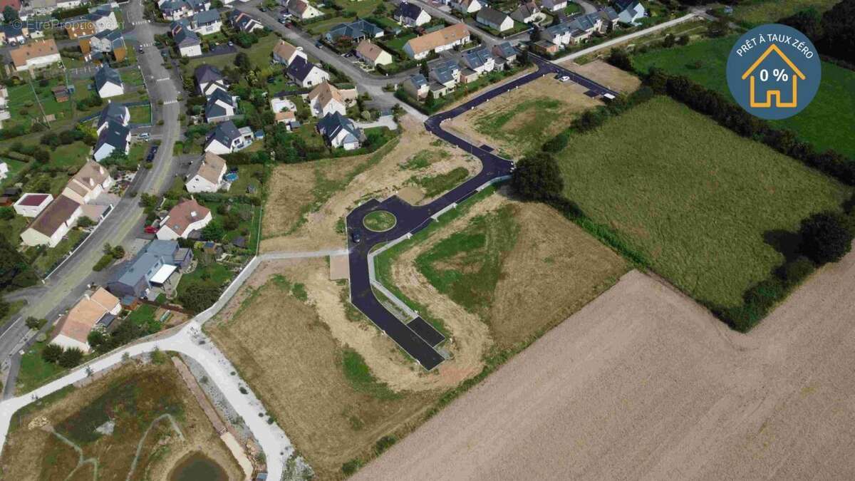 Terrain à SARGE-LES-LE-MANS