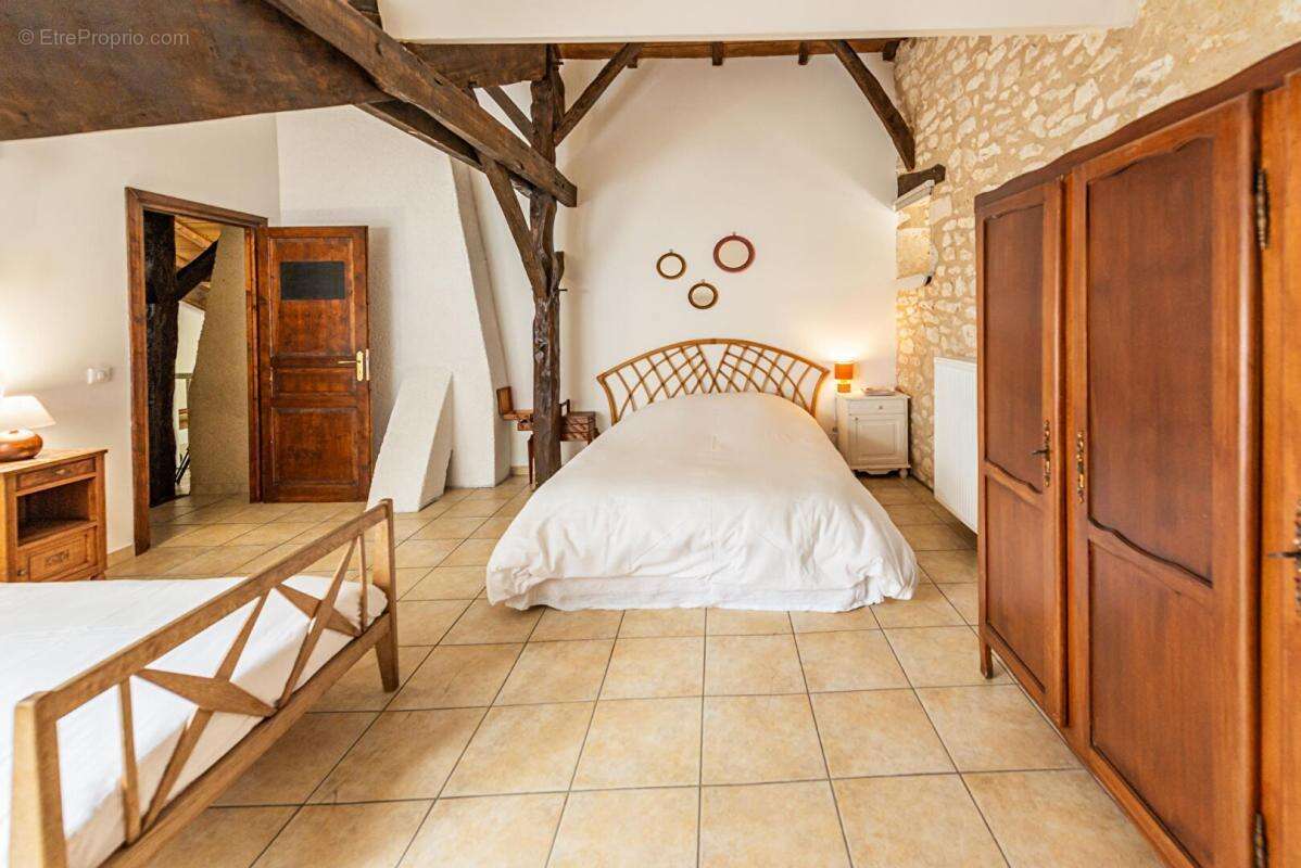 Maison à MONTCUQ