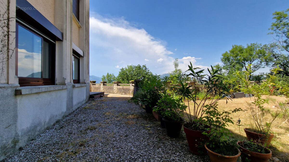 Appartement à AIX-LES-BAINS