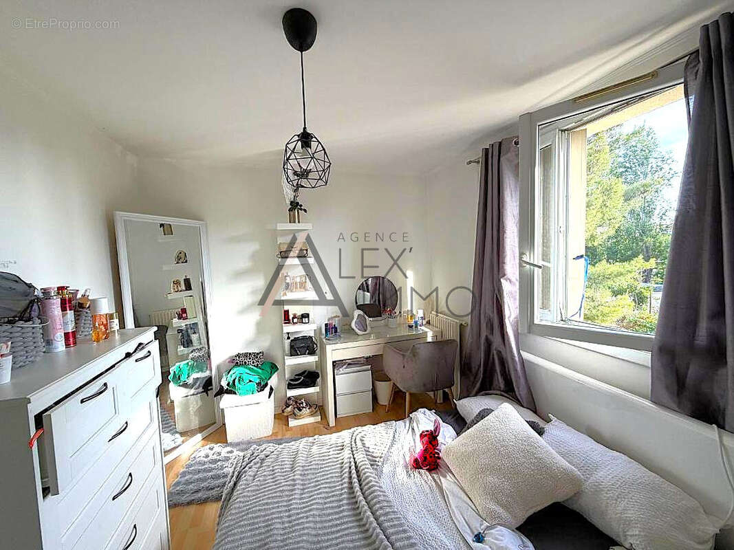 Appartement à MARSEILLE-11E