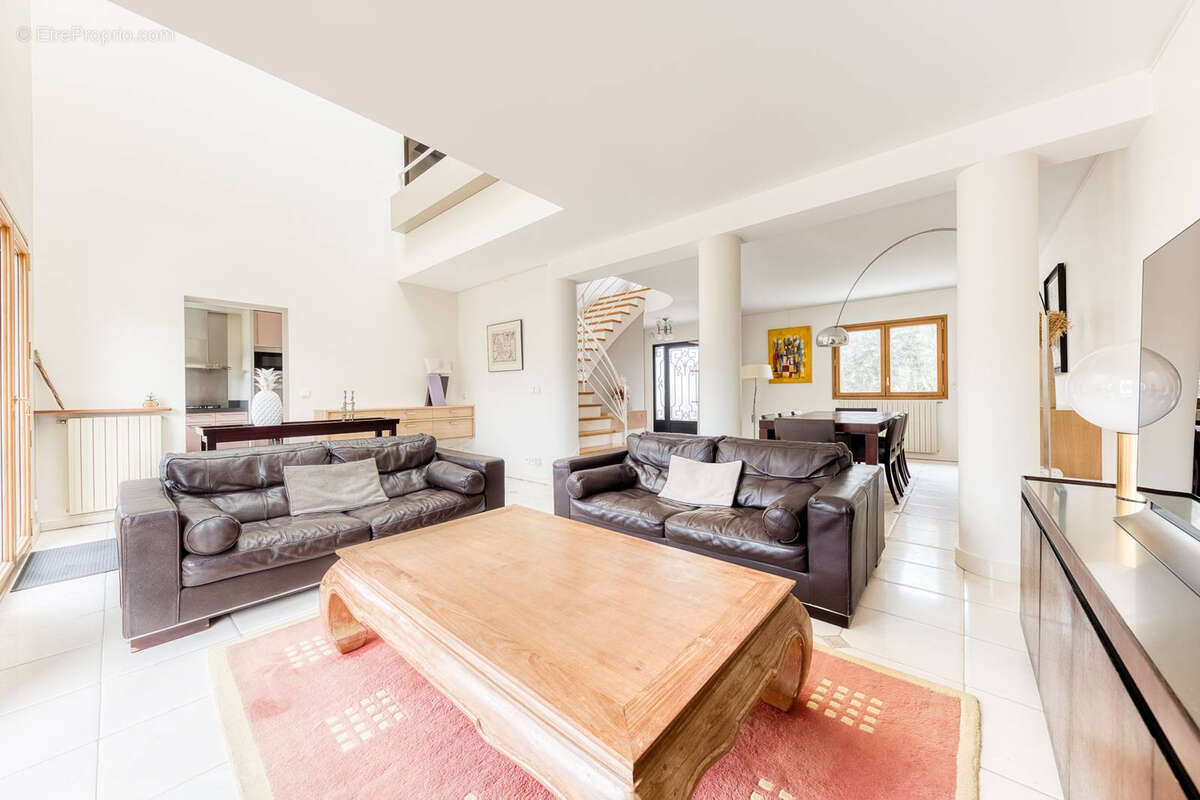 Maison à PONTAULT-COMBAULT