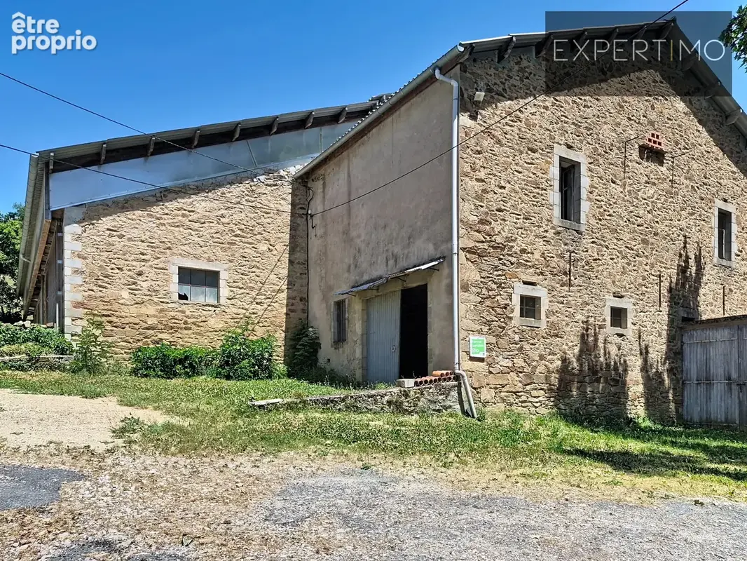Propriété de caractère isolee  avec 8 hectares et grandes dépendances   aveyron - photo 20