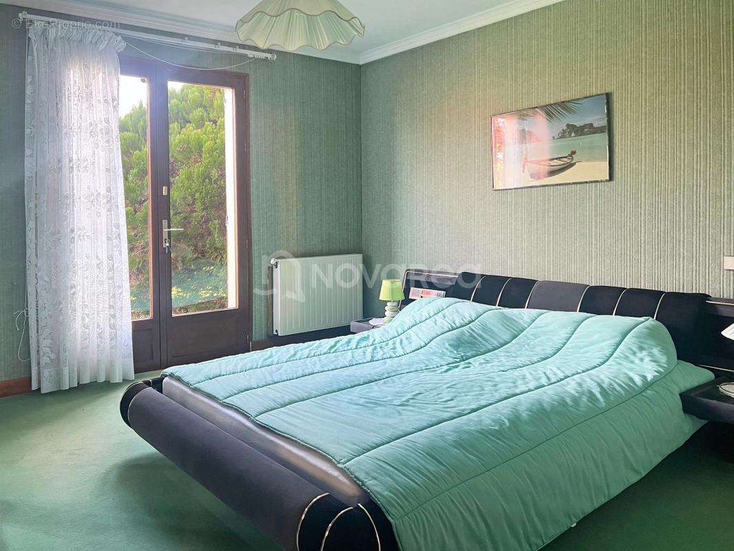 Maison à SAINT-ETIENNE-D'ORTHE