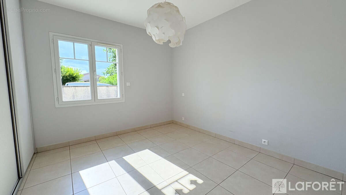 Aux portes de la Hume - Maison T4 de plain-pied avec garage - photo 6