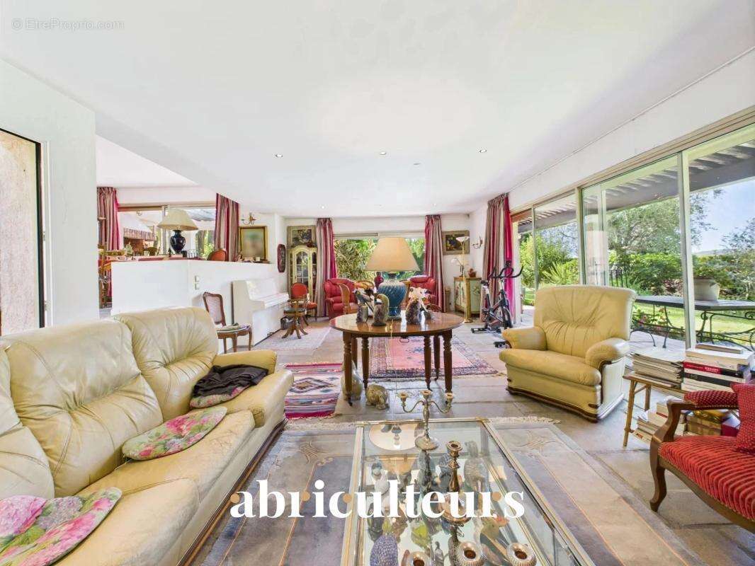 Maison à LA COLLE-SUR-LOUP