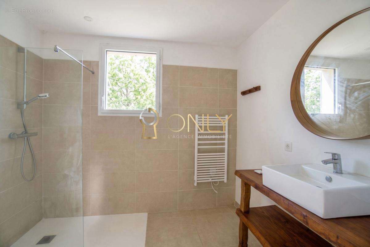 Reyrieux - Maison individuelle - 1110m² de terrain - 2 chambres - photo 11