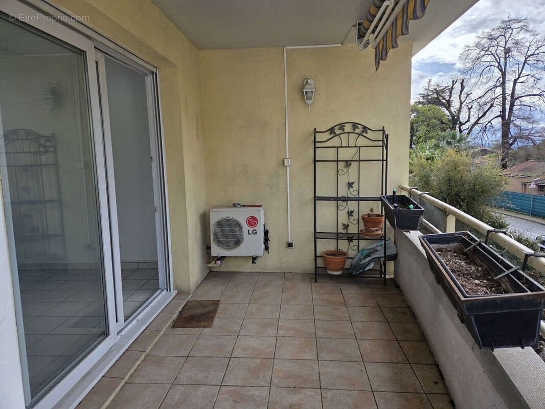 Appartement 82 m² à Sollies-Pont  - photo 6