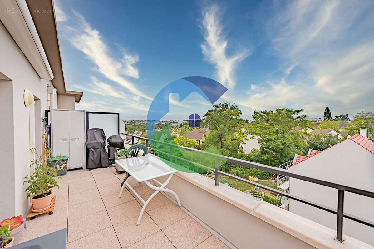 Appartement à EPINAY-SUR-ORGE