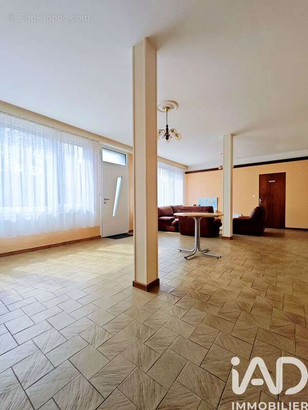 Maison 225 m² à Crochte  - photo 9
