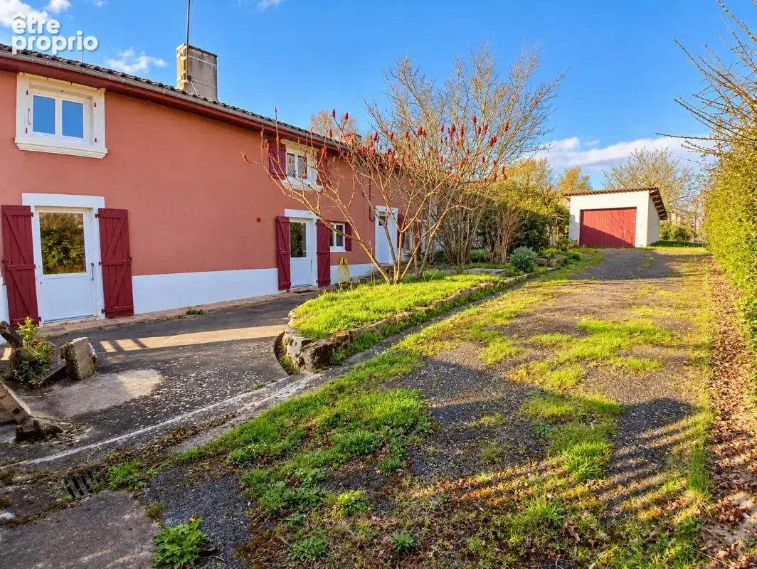 Maison à ROUMAZIERES-LOUBERT