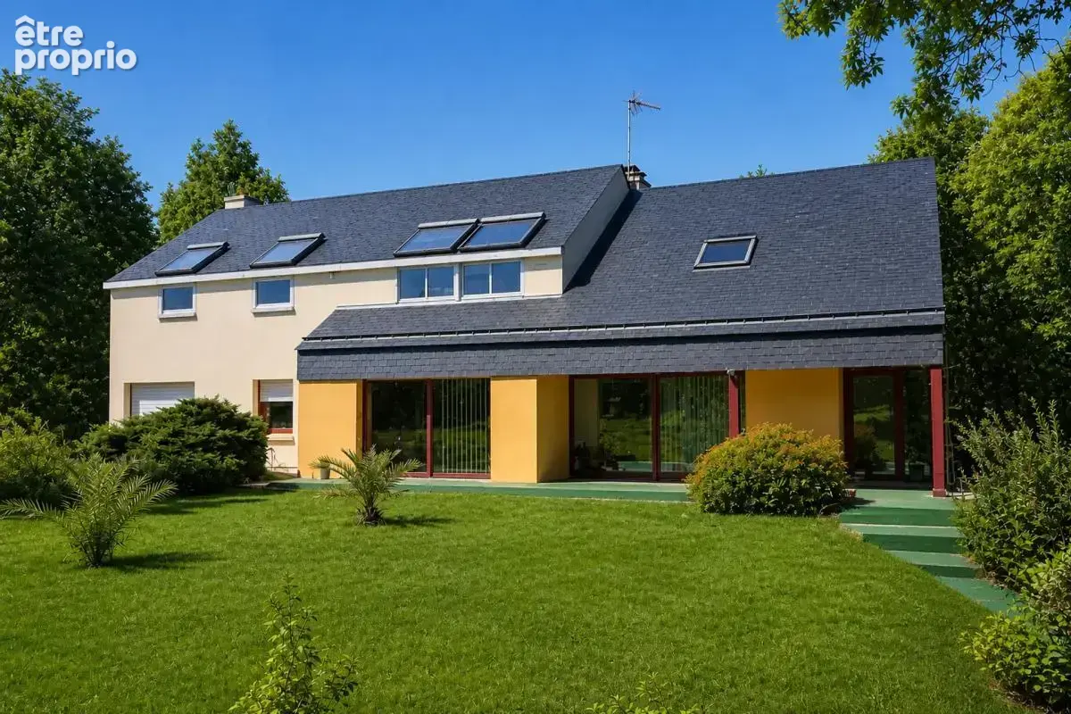 Maison de 8 pièces de 232 m² situé à Guer - photo 2