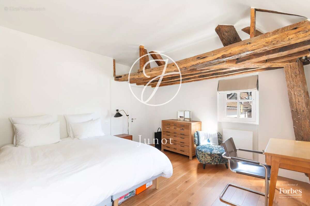 Paris 18e - MONTMARTRE - Duplex - 54,11m² Carrez - 2 pièces - Exposition sud-ouest - Jardin - photo 12