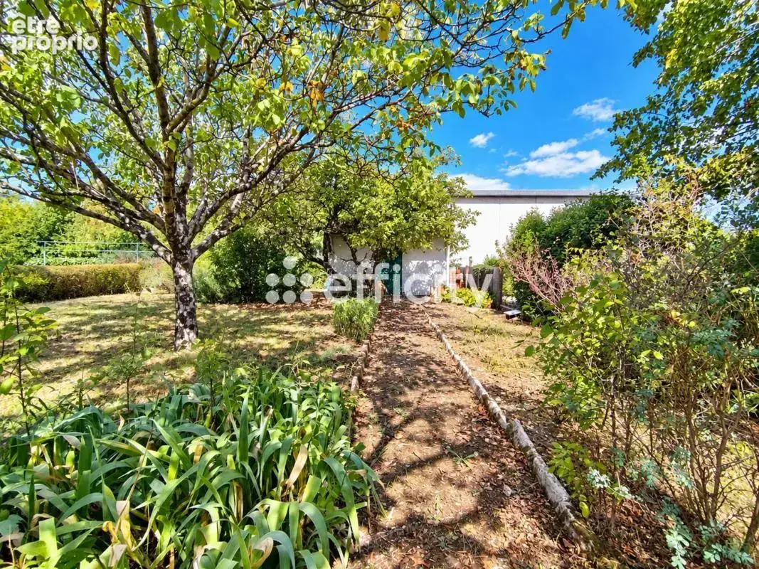 Maison 4 pièces 110 m² à vendre à Saint-Jean-D'angely (17400) - photo 11