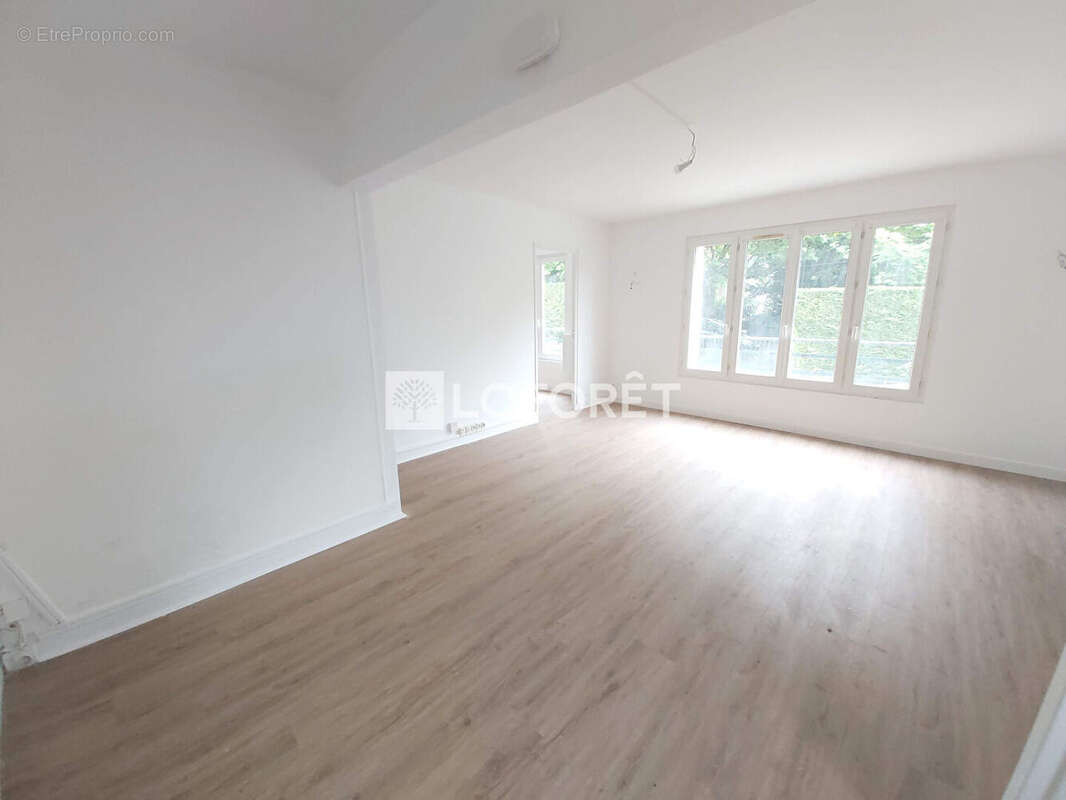 Appartement à LE RAINCY