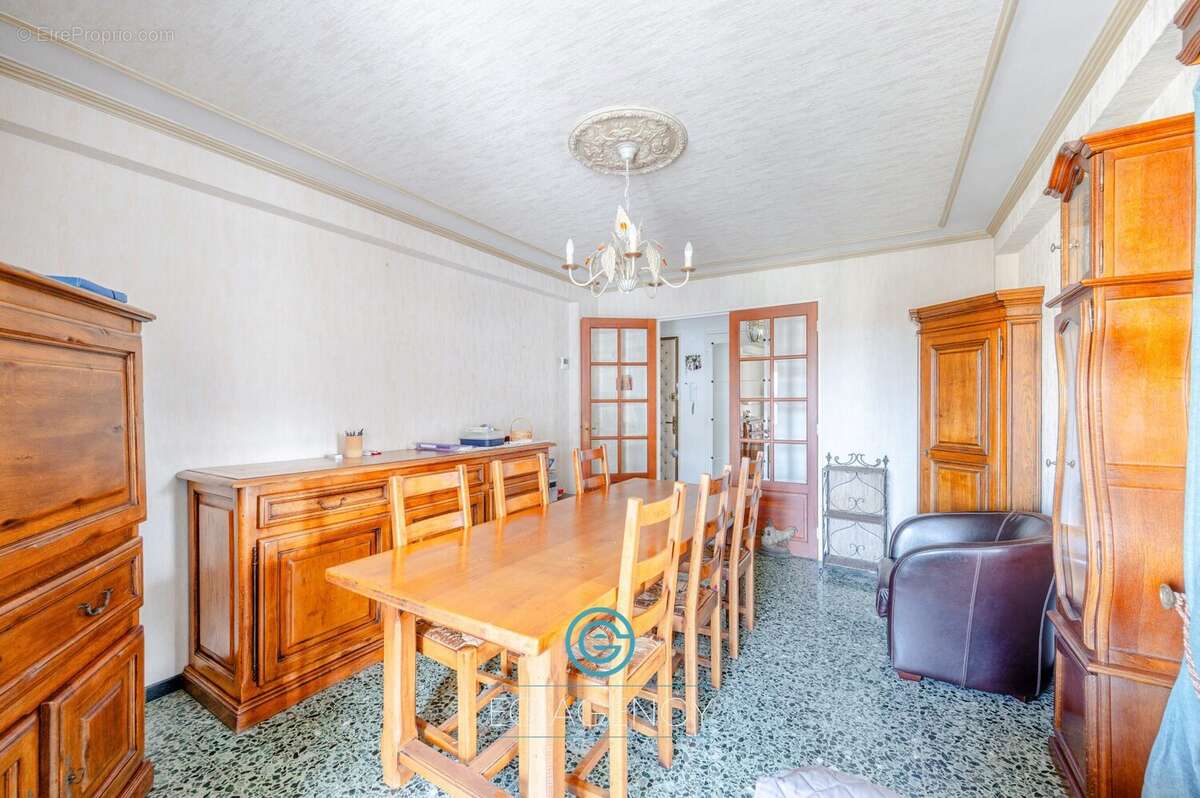 Appartement à MARSEILLE-8E
