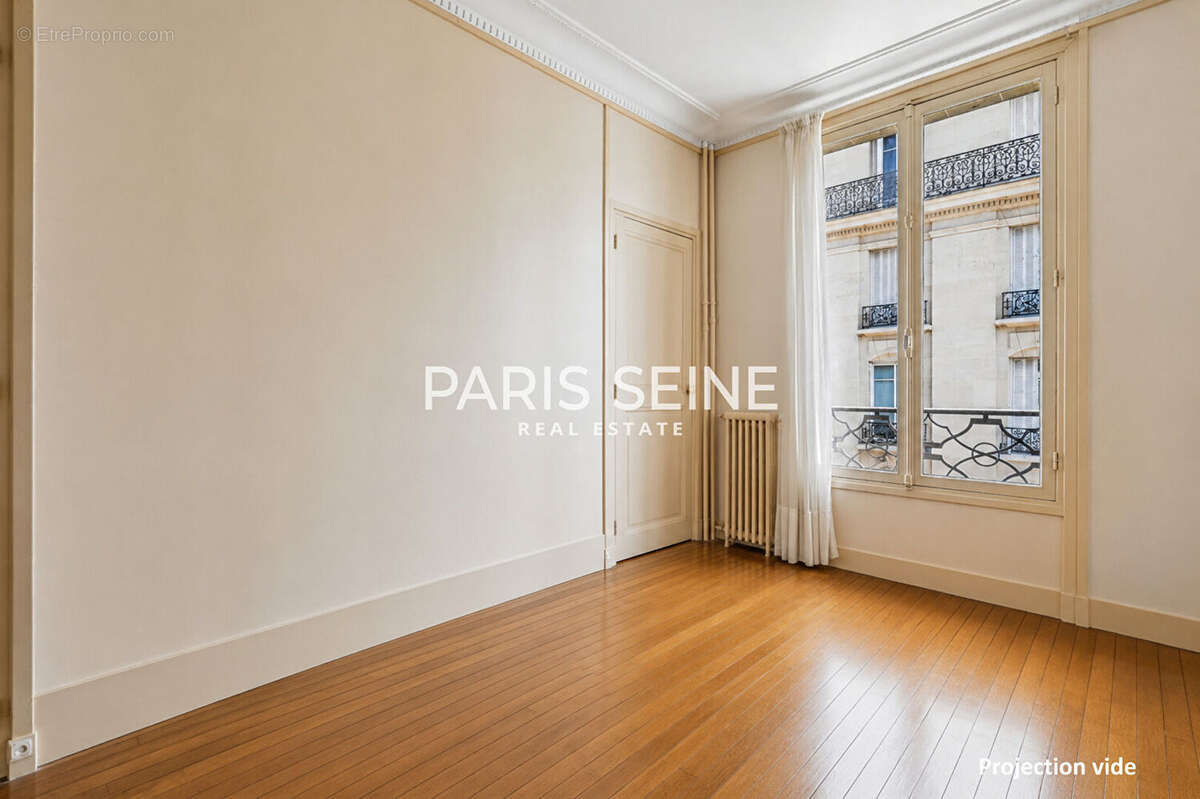 Appartement à PARIS-6E