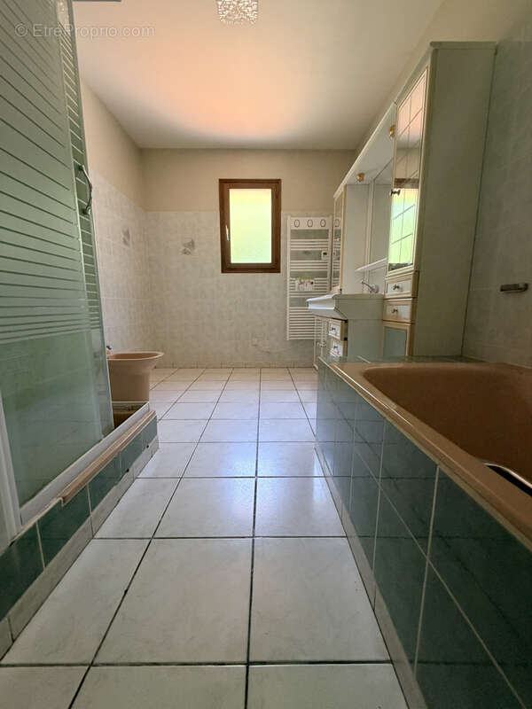 Maison familiale avec piscine - photo 10