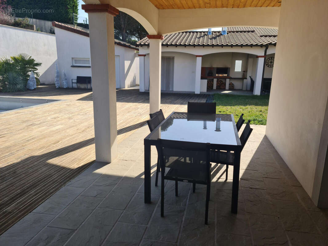 Maison à VEYRE-MONTON