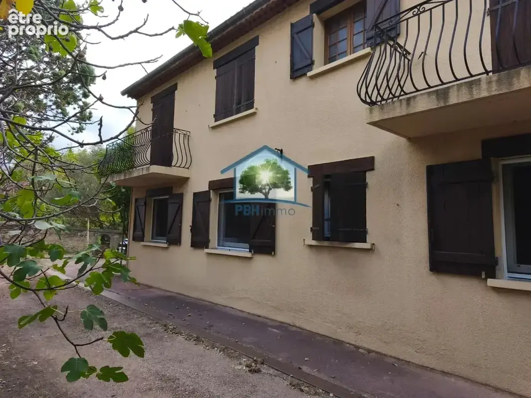 Toulon Ouest - Grande demeure divisée en deux appartements - photo 7