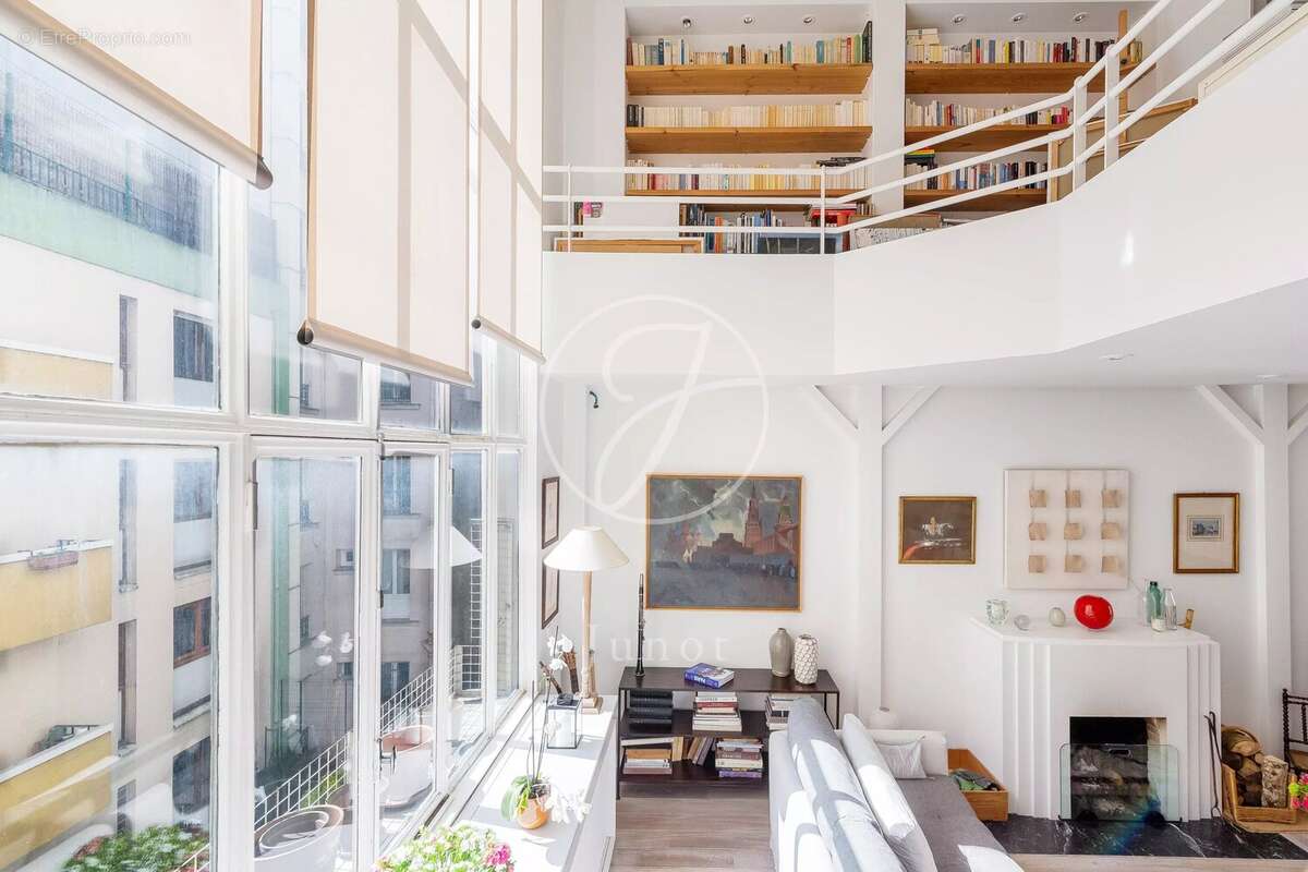 Appartement à PARIS-9E