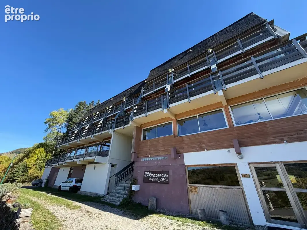 T2 vue imprenable, rénové, avec balcon, parking, prestations - photo 8